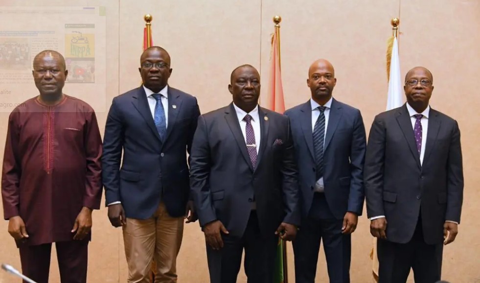 05/06/23   Initiative cacao Côte d’Ivoire-Ghana : le Nigeria et le Cameroun invités à intégrer l’union